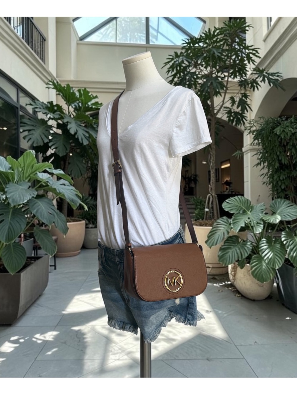 MICHAEL Michael Kors Samira Chestnut Brown Pebbled Leather MK Crossbody Bag! EUC - Picture 14 of 15
